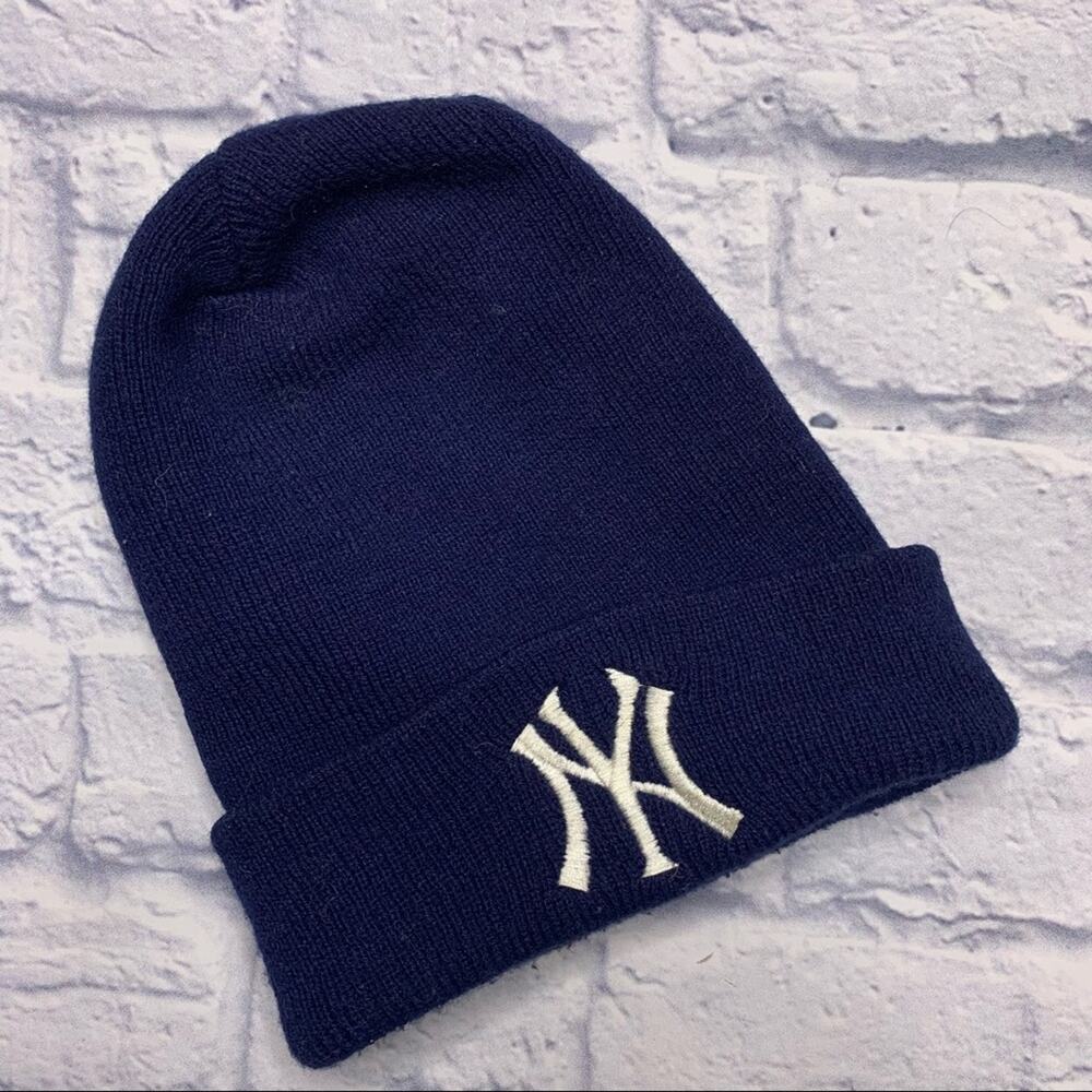 New York Yankee Embroidered Beanie